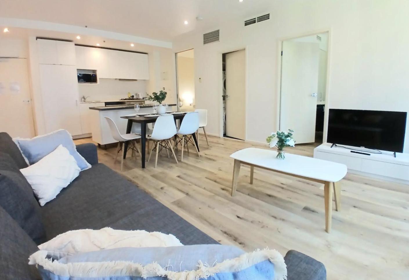 Readyset Apartments At Liberty Melbourne Exterior foto